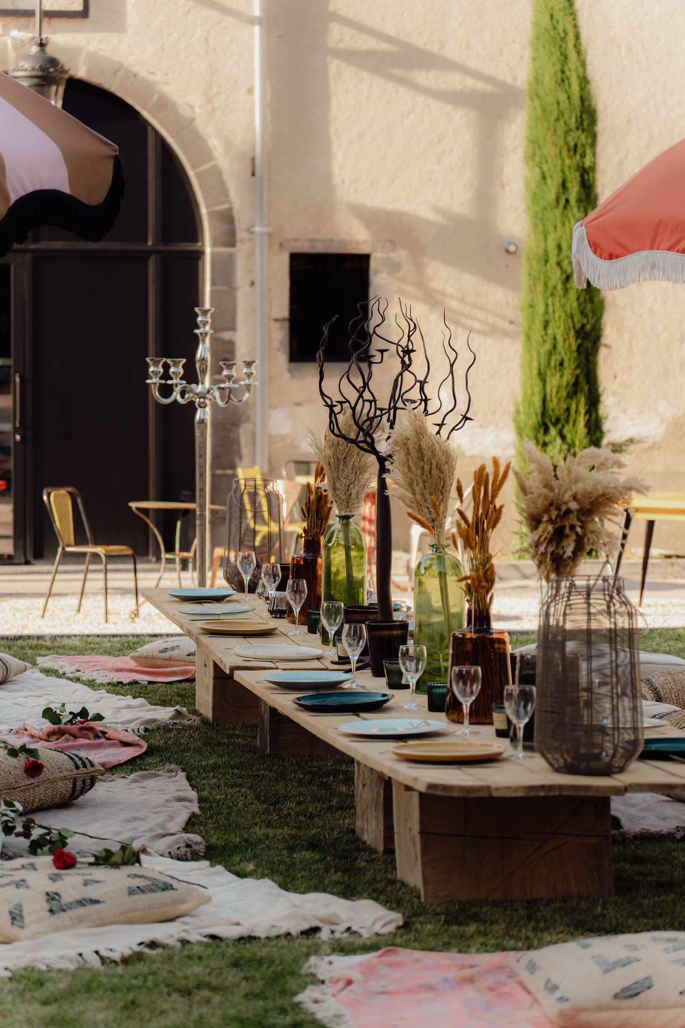 Table de mariage décorée dans le Puy-de-Dôme au Château de Chignat