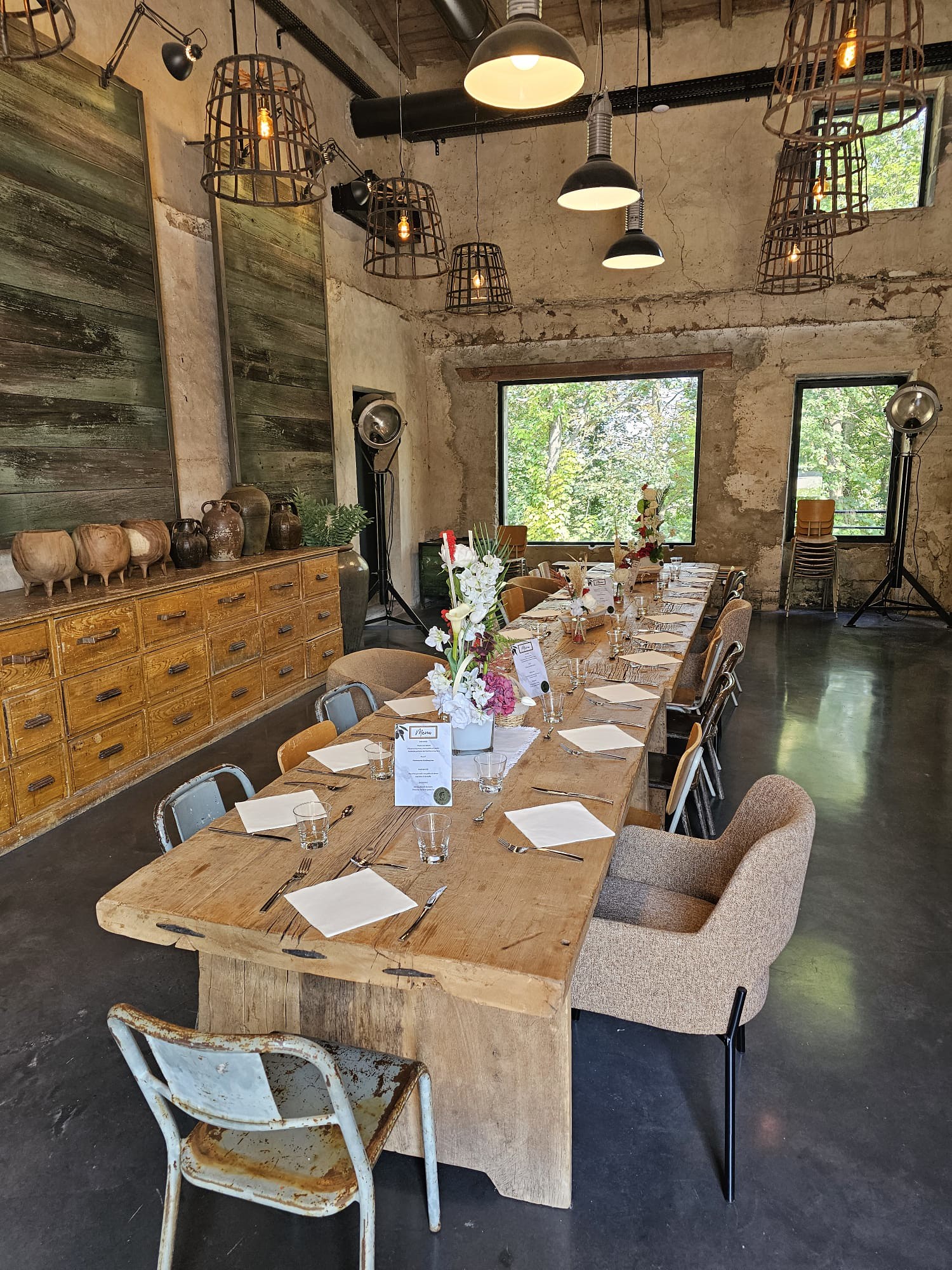 Photo d'une salle de séminaire atypique au château de Chignat.